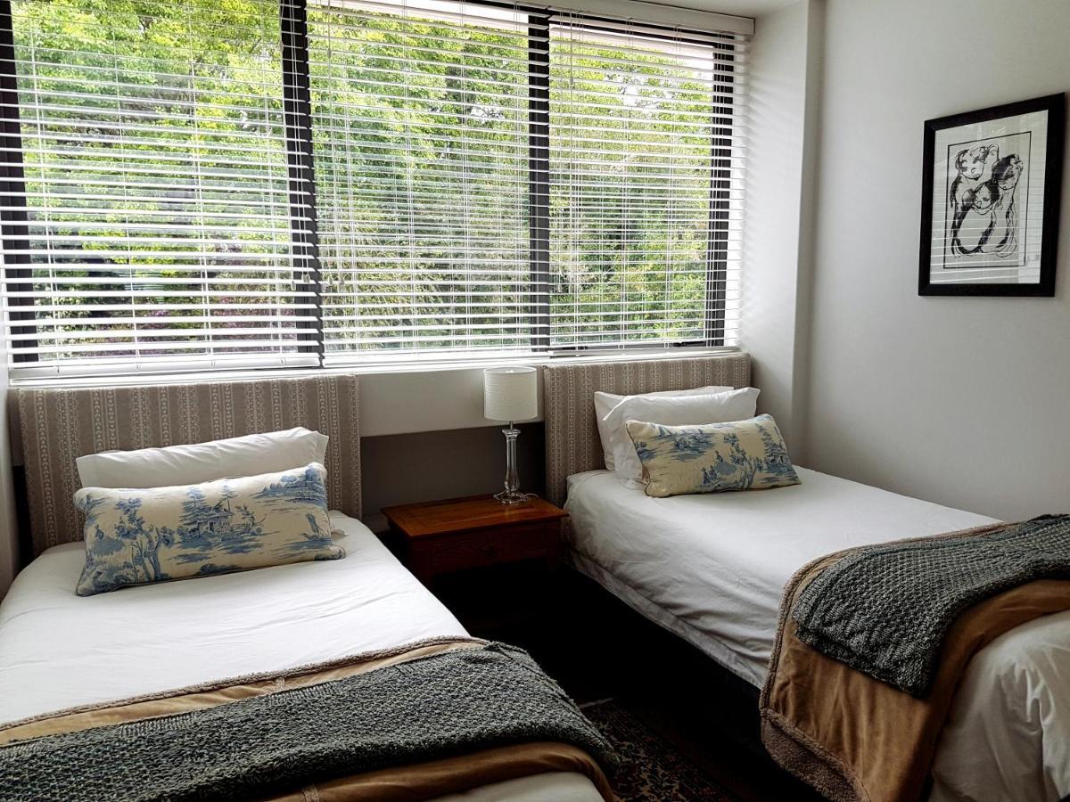 Modern, Centrally Located Dorp Street Apartment Stellenbosch Luaran gambar